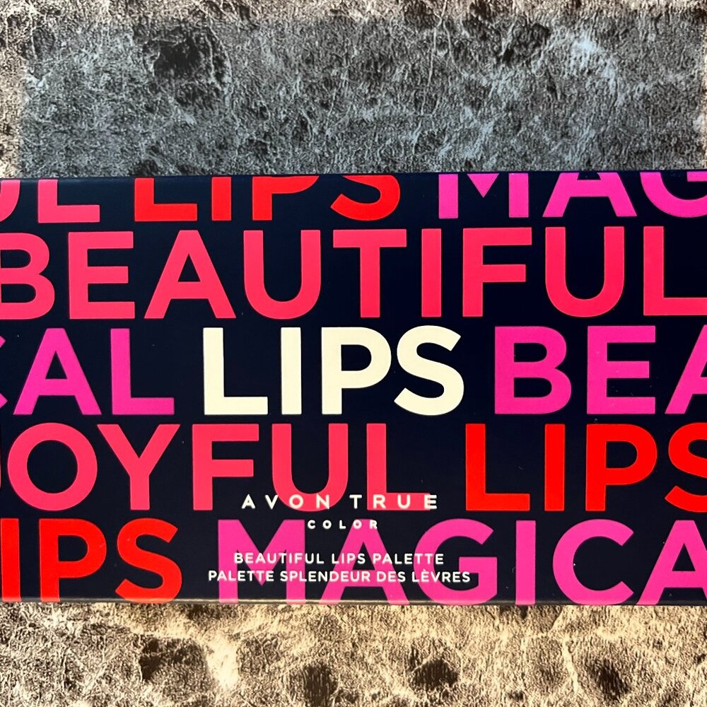 AVON TRUE COLOR LIP PALETTE - 8 Colors - NEW!